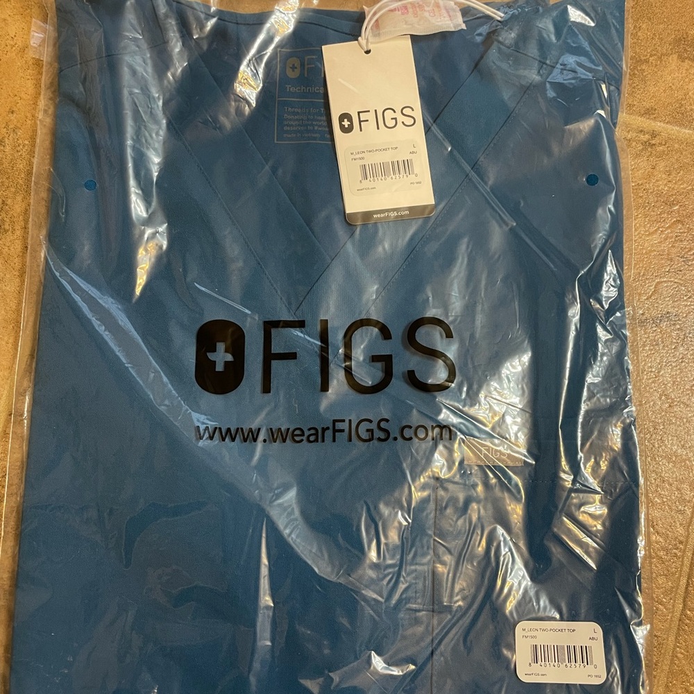 Men’s Alps Blue Leon top
